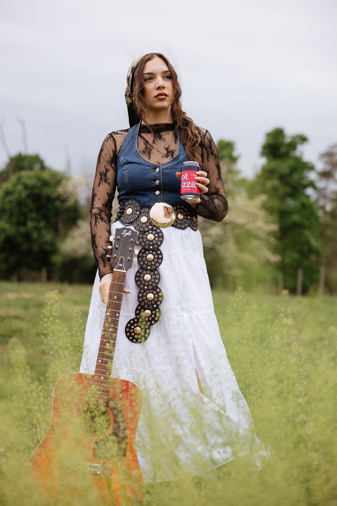 Ella Fella — artist portrait in a field
